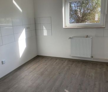 Frisch sanierte 2-Zimmer-Wohnung mit Balkon - Foto 2