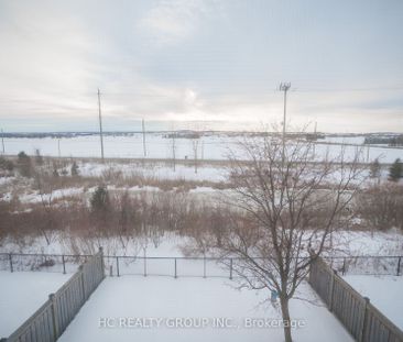 For Lease - 215 Armstrong Crescent, Bradford West Gwillimbury, Ontario - Photo 4