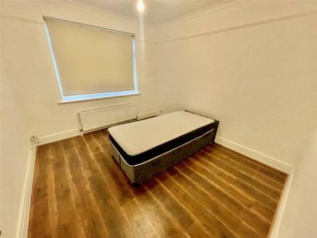 3 bedroom bungalow to rent - Photo 4