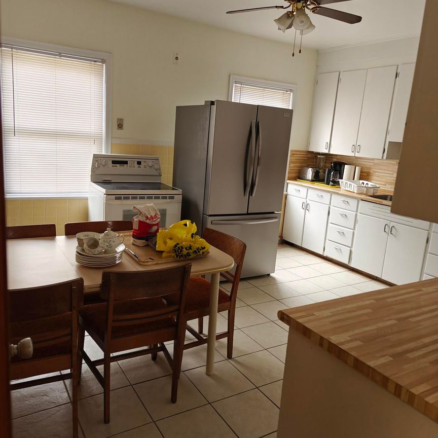 For Lease - 374 Central Park Boulevard Unit# #2, Oshawa, Ontario - Photo 1