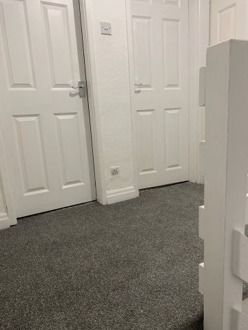 4 Bed Semi-Detached House, Greenhill Road, M8 - Photo 5