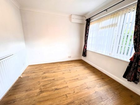 4 bedroom bungalow to rent - Photo 5