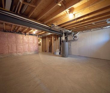 For Lease - 112 Mount Pleasant Street Unit# B, Brantford, Ontario - Photo 3