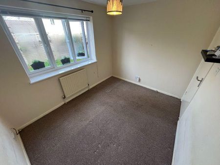 1 bedroom ground floor flat to rent - Photo 3