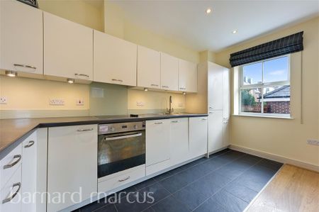 Beaumont Drive, Worcester Park - Photo 4