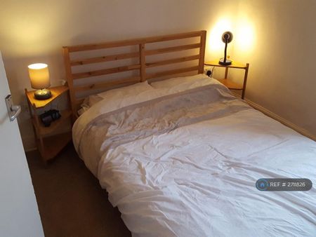 1 bedroom flat to rent - Photo 5