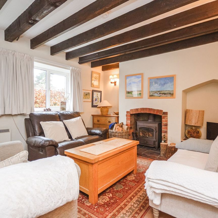 Hindringham - Photo 1