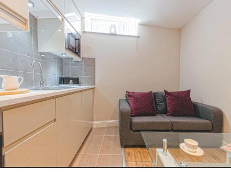 Studio to rent - Photo 2