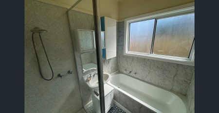 Convenient 3 bedroom home in Norlane! - Photo 5