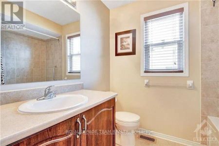 1086 MARCONI AVENUE - Photo 2