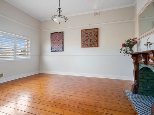 Light and Airy 4-bedroom Home - Photo 1