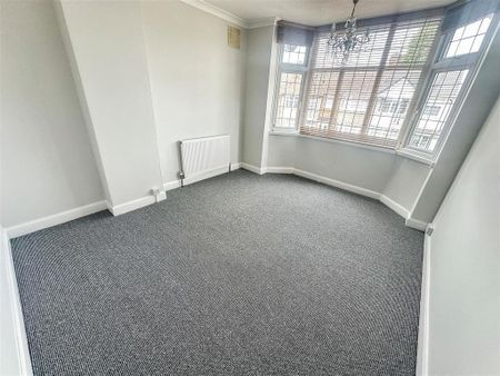 3 bedroom detached house to rent - Photo 3