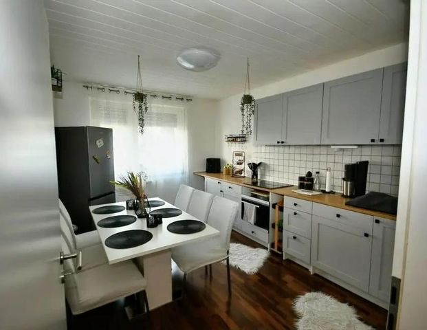 Erdgeschosswohnung in zentraler Lage - Photo 1