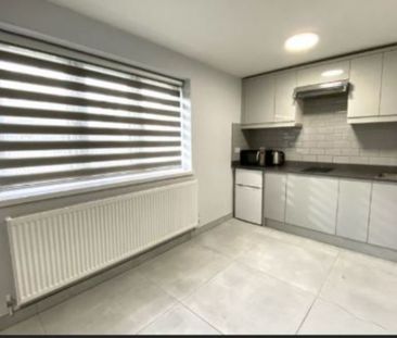 1 bed Apartment for Rent - Photo 6