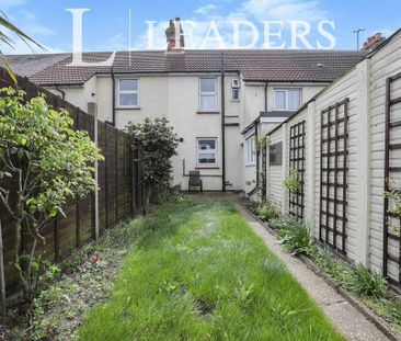 3 bedroom terraced house to rent - Photo 6