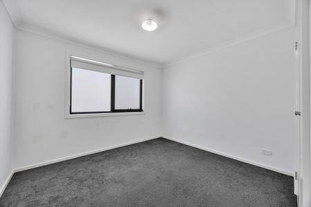 Modern Elegance In Prime Location - Photo 4