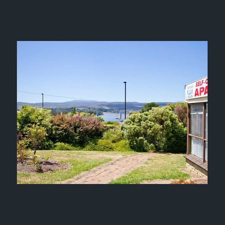 Cozy & Convenient 1-Bedroom Apartment - Photo 3