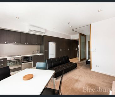 FULLY FURNISHED ONE BEDROOM APARTMENT - Photo 4