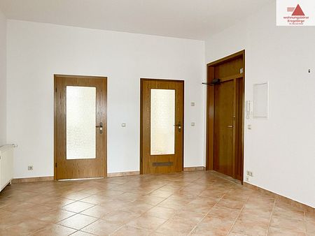 Großzügige 4-Raum-Wohnung im Zentrum von Freiberg - Foto 4