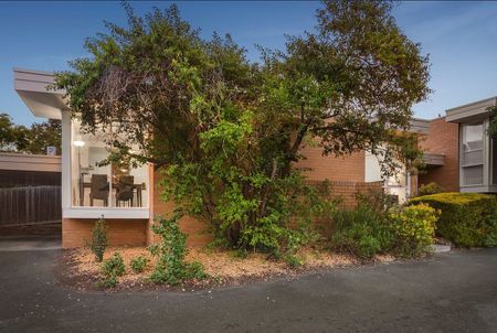 2/38 Lower Plenty Road, Rosanna VIC 3084 - Photo 3