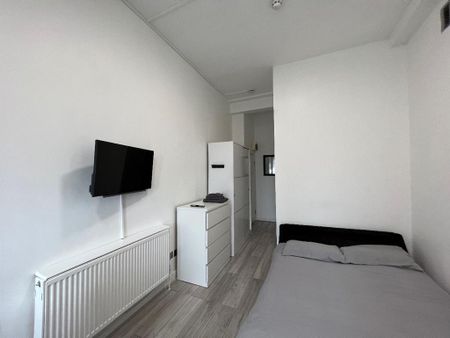 Studio to rent - Photo 5