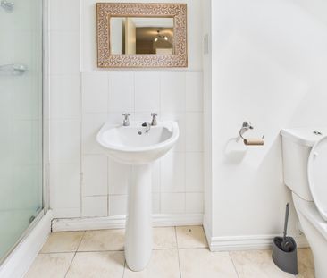 2 Bed Flat, Thackhall St, CV2 - Photo 6