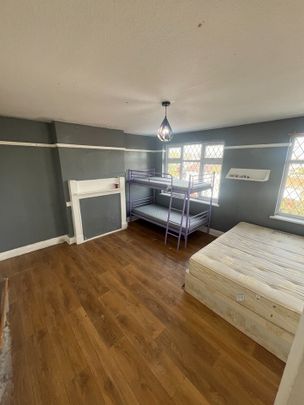 3 Bed Flat, Windermere Avenue, HA9 - Photo 1