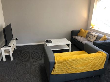 3 Bed Flat, Princes Gardens, L3 - Photo 3