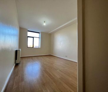 2 bedroom semi-detached house to rent - Photo 6