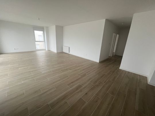 Location Appartement 5 pièces 112m² - Photo 1