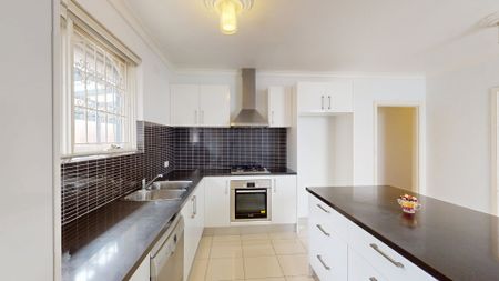 THREE BEDROOM GEM - Photo 2