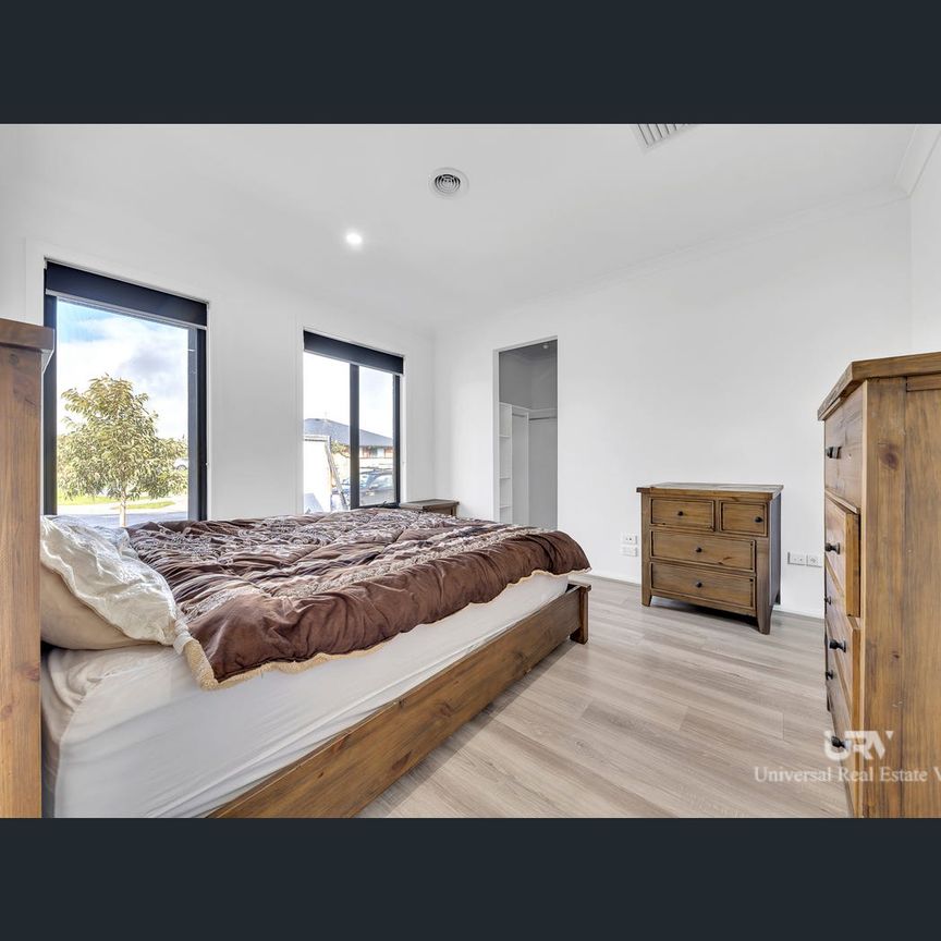45 Rochford Drive, Donnybrook, Vic 3064 - Photo 1