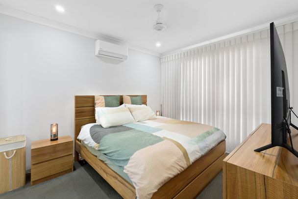 Absolutely Stunning home in the sought after Richmond Hills - Photo 1