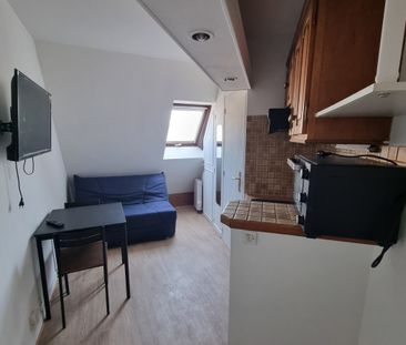 Location Appartement 1 pièce 9m² PARIS 8ème - Photo 1