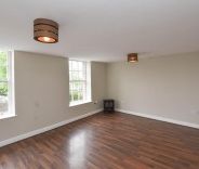 1 bed Apartment for Rent - Photo 1