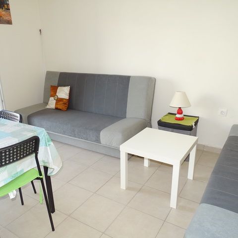 APARTMENT 47 SQ.M. FURNISHED RENOVATED AND IN A CENTRAL POINT IN LOWER N. EPIVATES. - Photo 1