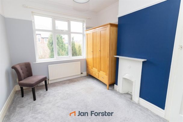 2 Bedroom Flat - Photo 1