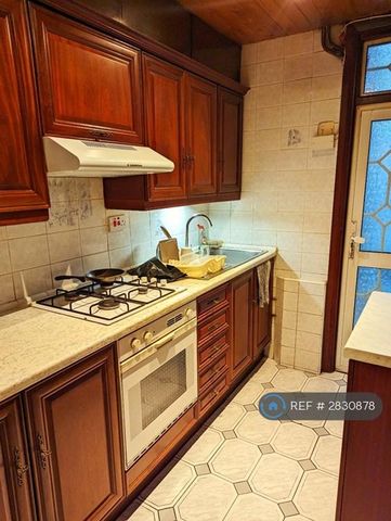 1 bedroom in a house share to rent - Photo 5