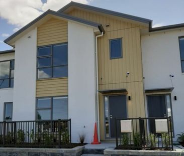 Near new, a beauty in Adlam Lane Waiata Shores - Photo 4