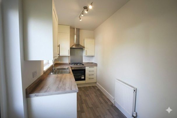 2 bedroom maisonette to rent - Photo 1
