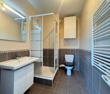 LA CROIX ROUGE. Studio avec terrasse et garage à louer - Photo 2