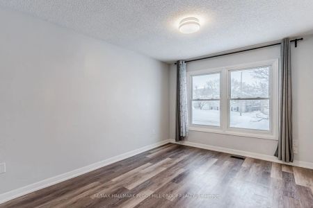 5 Herrell Avenue #Upper - Photo 5