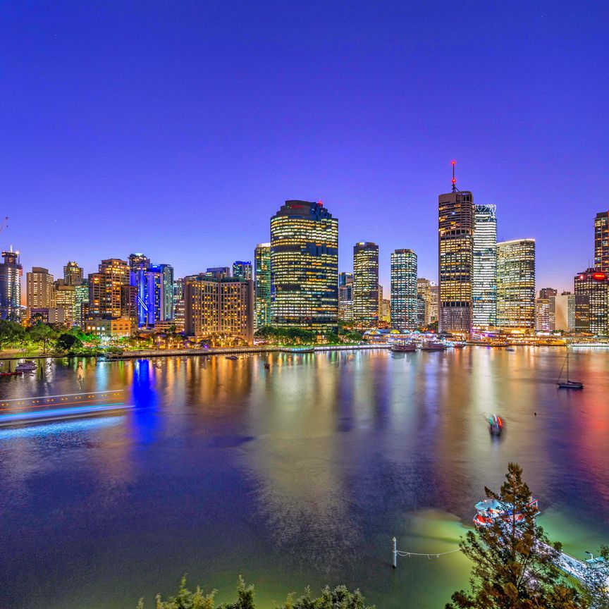 Waterfront Apartment with City Views - Photo 1