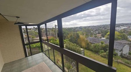 Spacious Family Home in Totara Vale ready for you - Photo 3