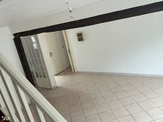 Appartement à louer dans le centre-ville de MARINES (Val d'Oise). - Photo 1