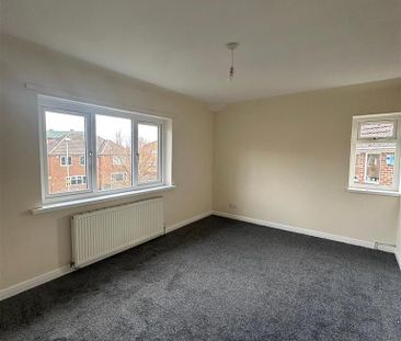 2 bedroom semi-detached house to rent - Photo 2