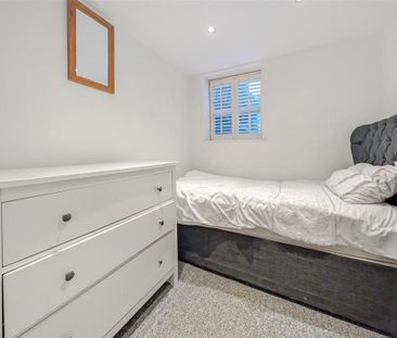 3 bedroom apartment to rent - Photo 3