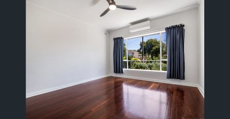 Charming Home with Contemporary Appeal - Photo 4