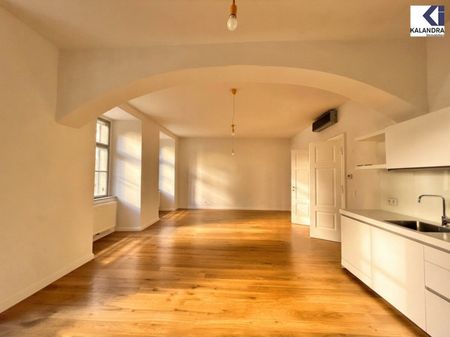 360 TOUR // LUXUSWOHNUNG IN BAROCKMEIERHAUS - Photo 2