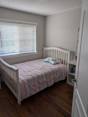 For Lease - 71 Barchester Crescent, Whitby, Ontario - Photo 1